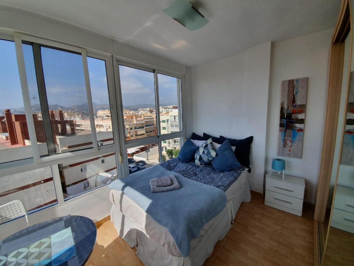 Mini Penthouse Close To Beach With Nice Seaviews Nerja Luaran gambar